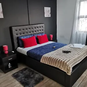 Homestay Ilitha Park South Africa