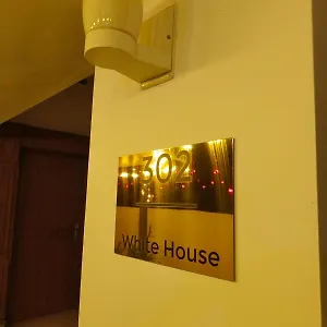  Villa White House India