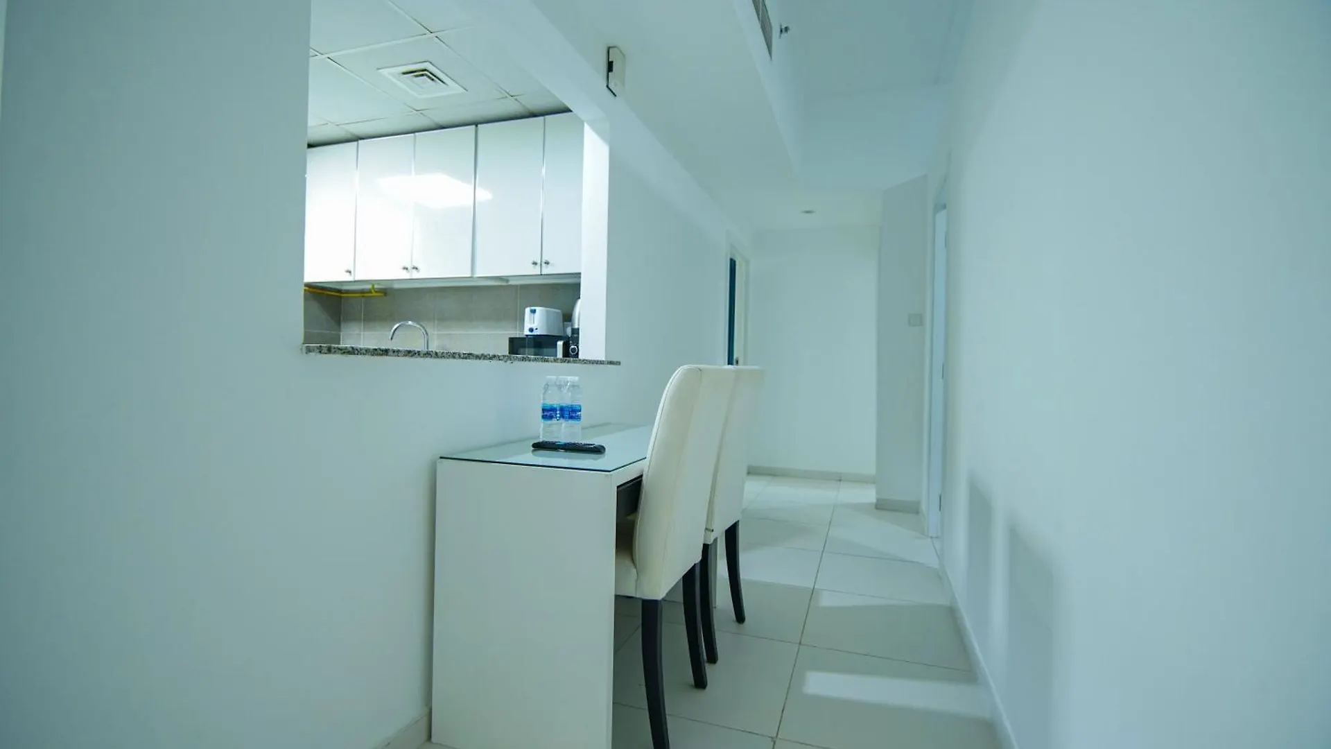 Home Away Holiday Homes Dubaj 0*,