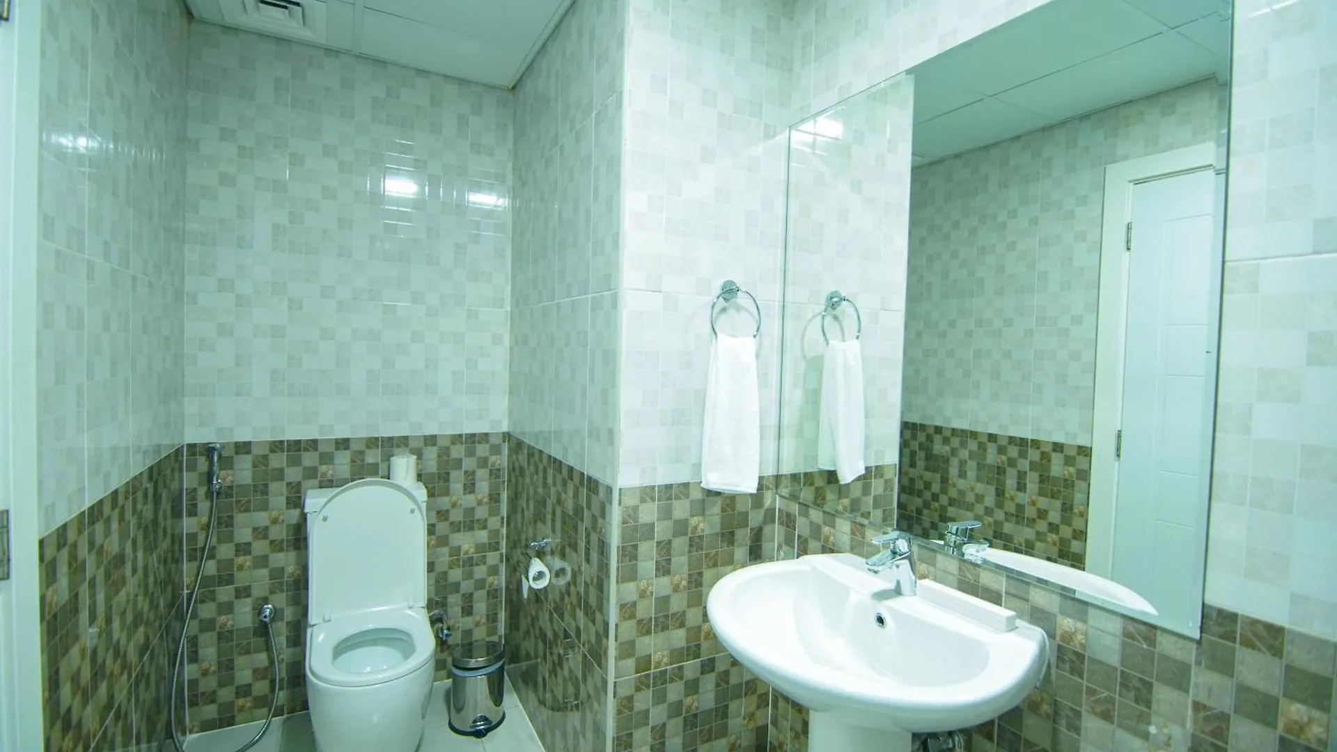Home Away Holiday Homes Dubaj